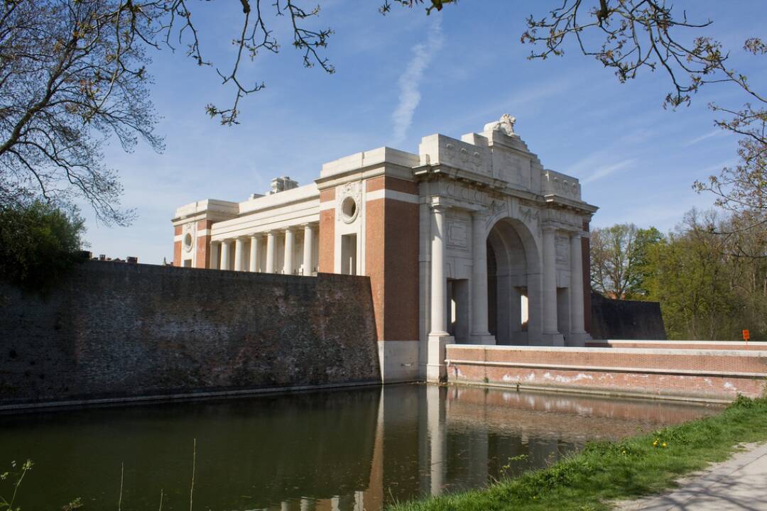 The impressive Menin Gate, built in memory of British and Commonwealth soldiers who died in the fierce battles of the First World War.