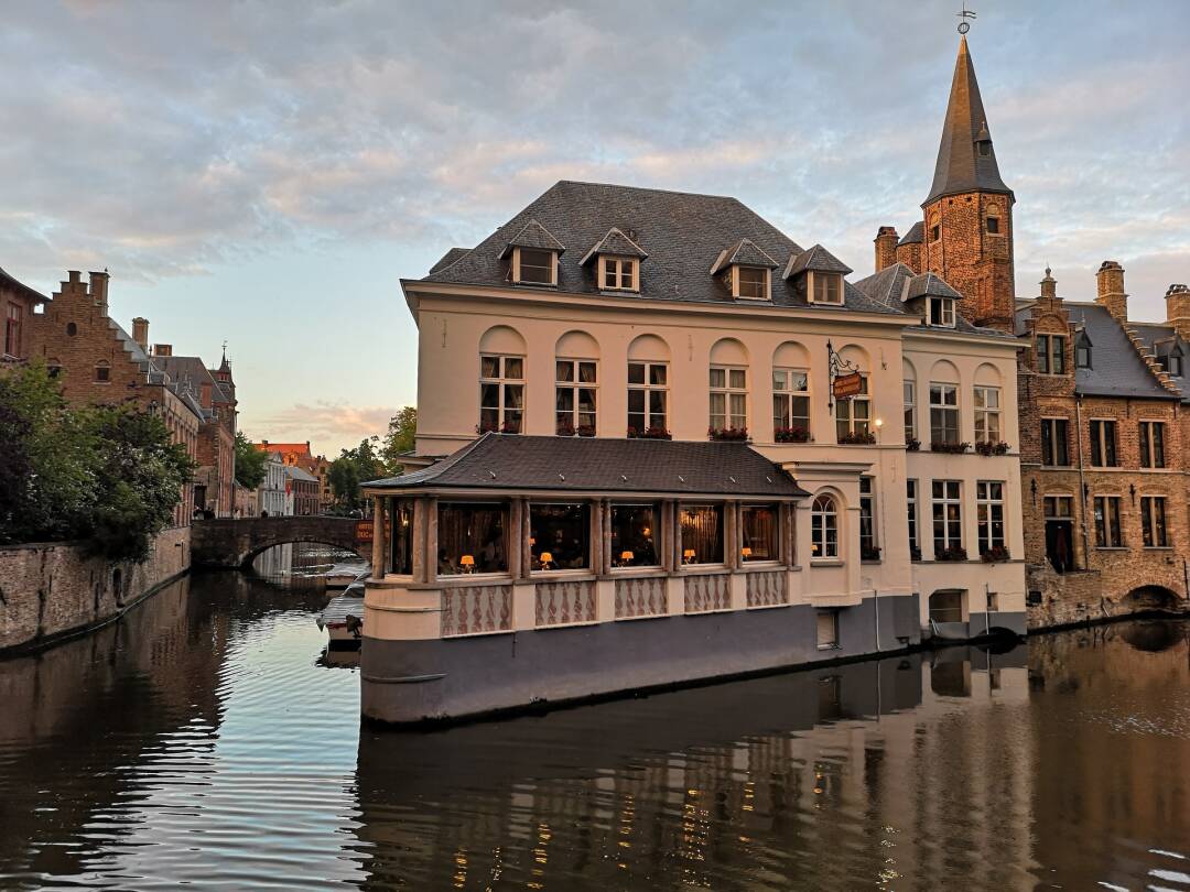 The medieval centre of Bruges, a UNESCO World Heritage Site, makes this city one of the most popular tourist destinations in Europe.