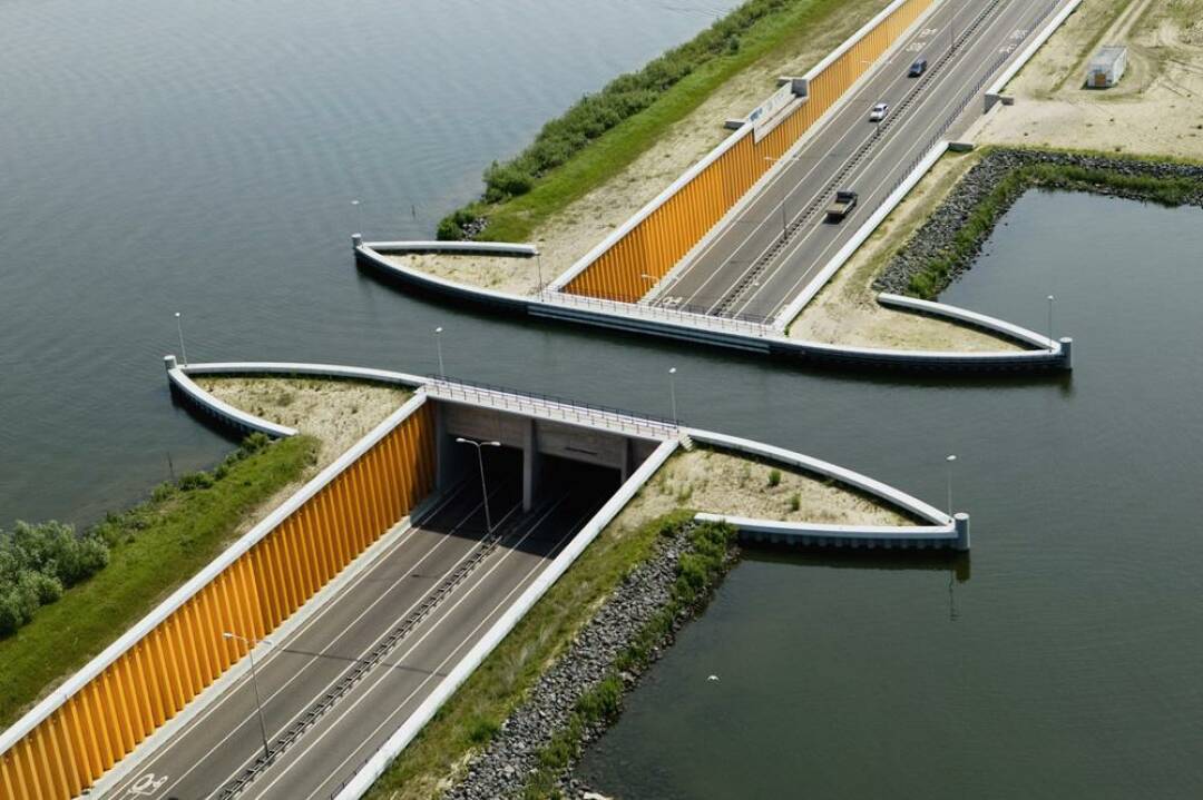 The Veluwemeer Aqueduct, the only one of its kind in the world!