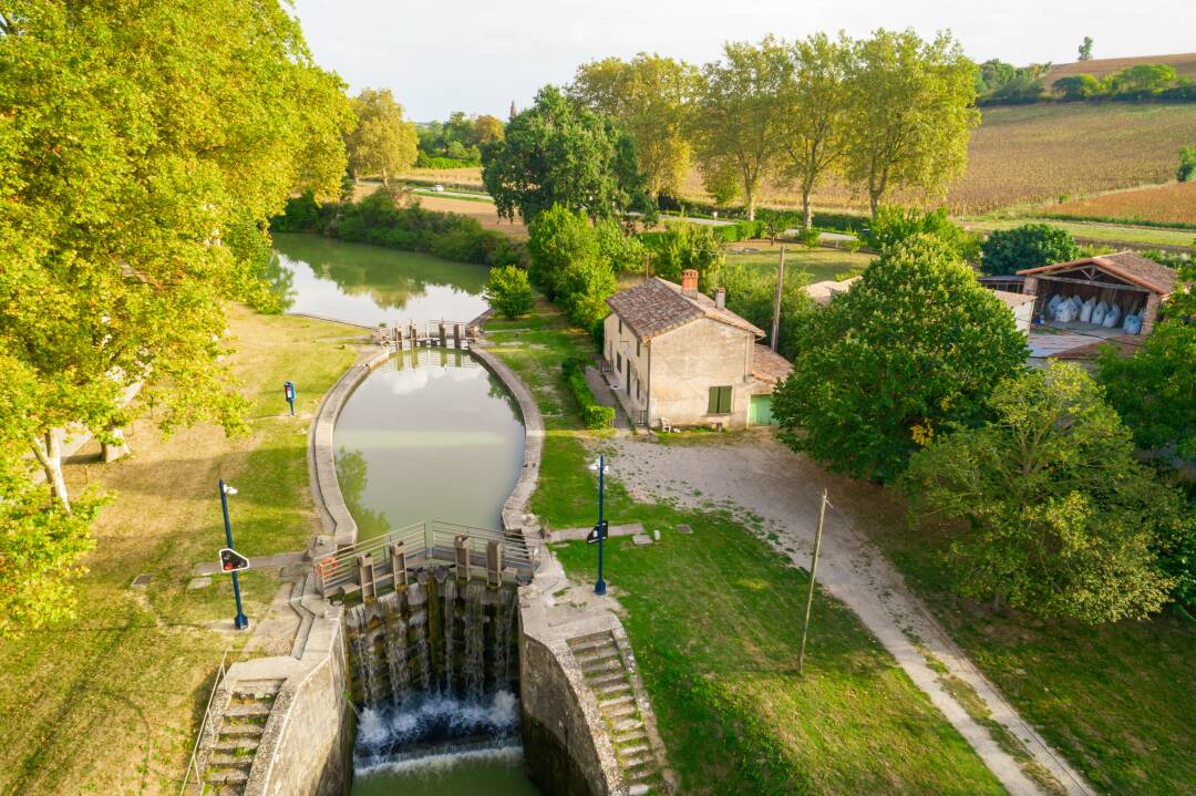 The locks of N&eacute;gra, first stage of the famous Barque de Poste which transported travellers on the Canal du Midi since the 17th century