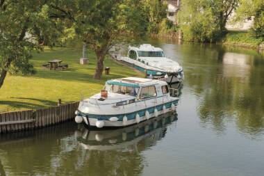 The Charente - towards Angouleme