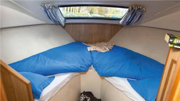Caprice - Front Cabin with 2 Single beds