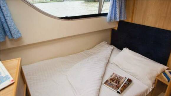 Salsa B - Starboard Central Cabin with 1 Double Bed