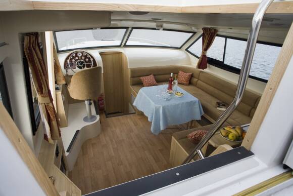 Mystique carré vu depuis le pont supérieur