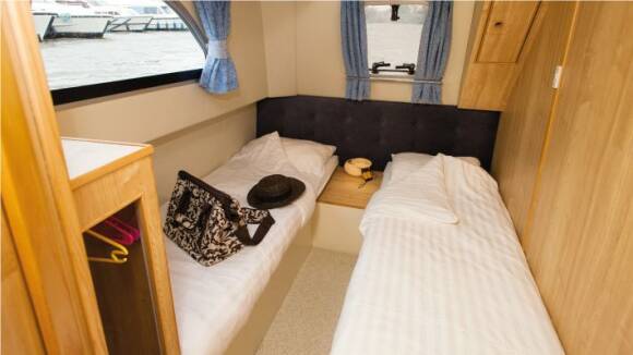 Calypso - Starboard Rear Cabin choice of 1 Double Bed or 2 Single Beds