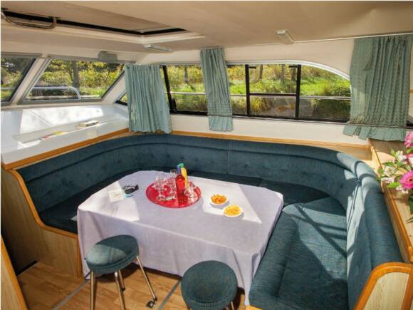 Lounge with DVD Player