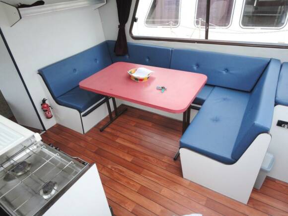 Riviera 1130 A - Lounge, convertible into a Double Bed