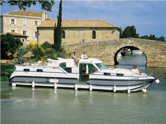 Boating Holidays with Confort 1350 VIP - ext 4