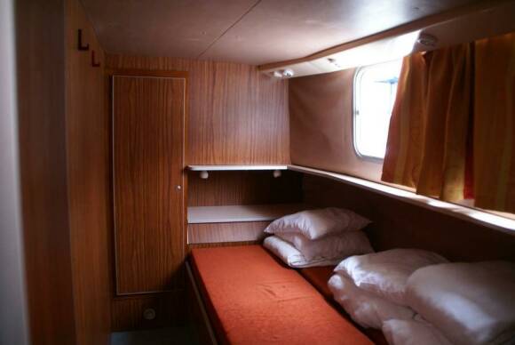 Penichette 1260 R - Front Cabin with a Double Bed