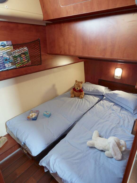Estival Octo - Middle Posrt side Cabin, choice between a Double Bed or 2 Single Beds
