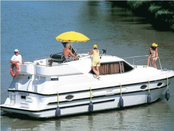 A Furnished Sundeck