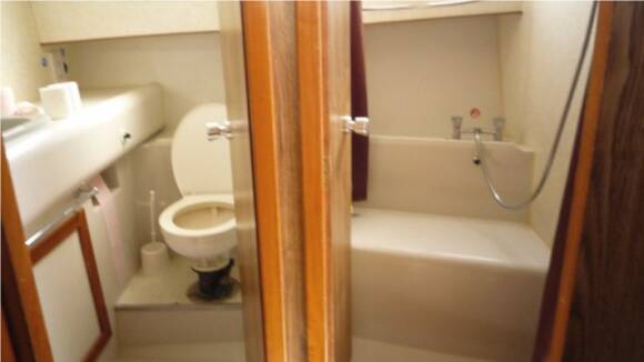 Classique Star - Bathroom with Separate Shower