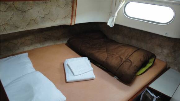 Confort 1350 B - Front Cabin with a Double Bed