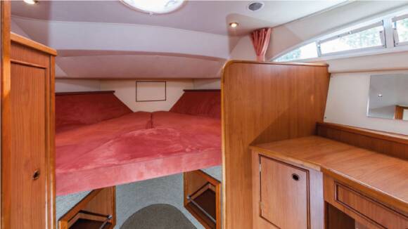 Europa 600 - Front Cabin, choice of 1 Double Bed or 2 Single Beds