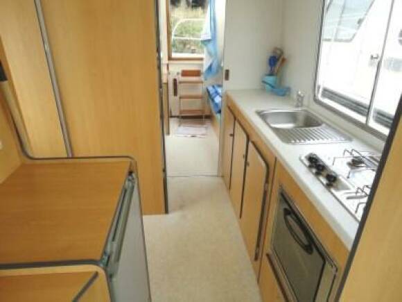 Eau Claire 930 - Kitchen