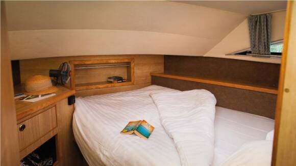 Classique - Front Cabin with 1 Double Bed