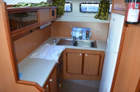 Tarpon 42 - Kitchen with a Large Fridge