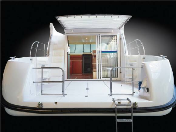 Boating Holidays with Estival Sixto Prestige - A Large Sundeck at the Rear