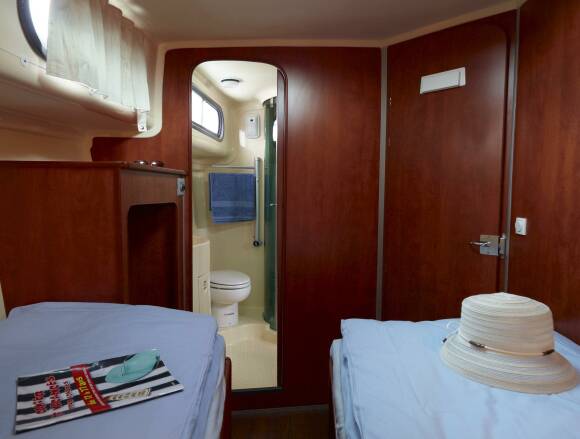 Estival Octo - Front Starboard Cabin, choice between a Double Bed or 2 Single Beds