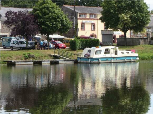 Boating Holidays with Riviera 1120 - To Discover Fluvial Tourism
