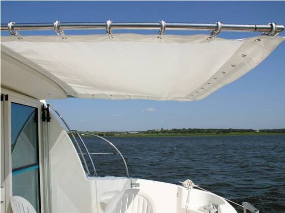 Boating Holidays with Estival Duo - An awning on the back Sundeck