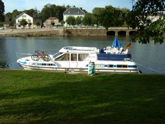 Canal Boat Tarpon 42 - 4 Cabins