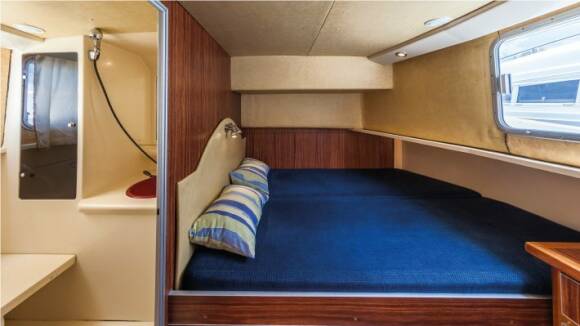 Penichette 1165 FB - Front Cabin with a Double Bed