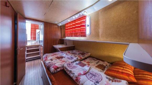 Penichette 1120 R - Front Cabin Babord with a Double Bed