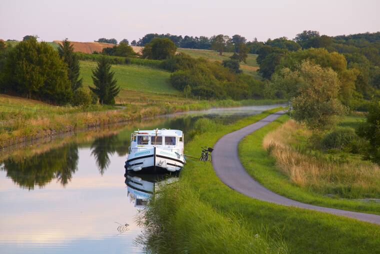 The Saar Canal