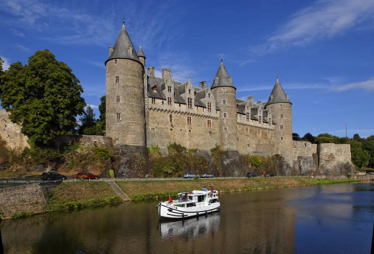 The Nantes to Brest Canal - Pontivy direction